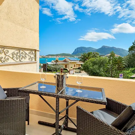 Ginepro - By And Service غولفو أرانتْشي